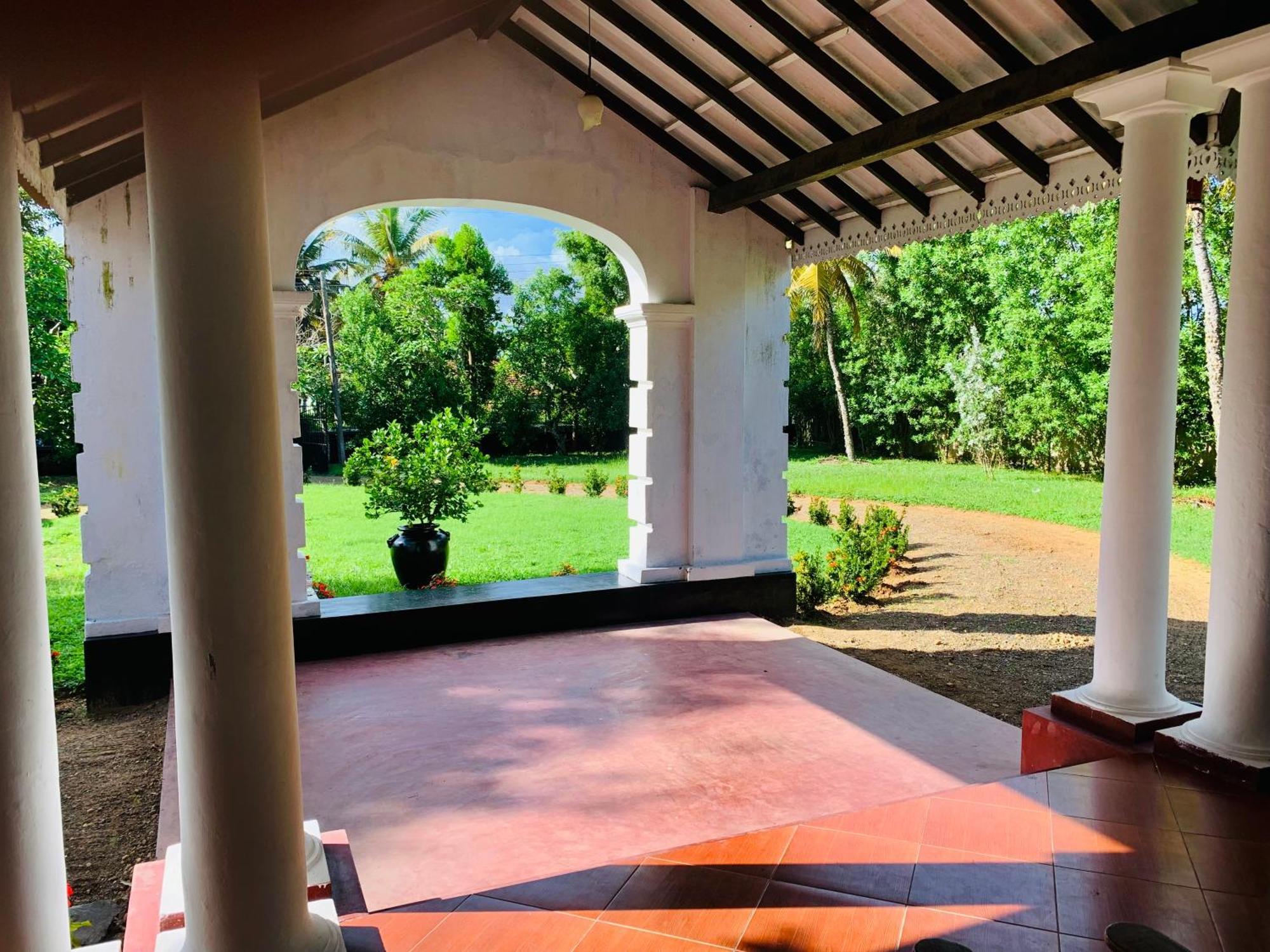Stuart House Tangalle Esterno foto